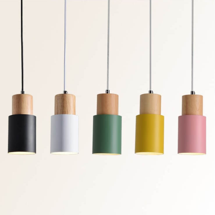Moderne Hanglamp van Metaal en Hout met Kleurrijk Design
