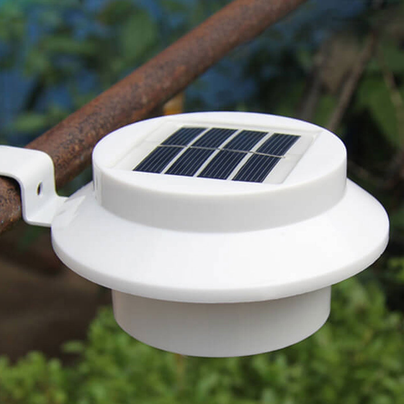Industriële Solar Wandlamp – Zwart/Wit – Weerbestendig Buitenlicht