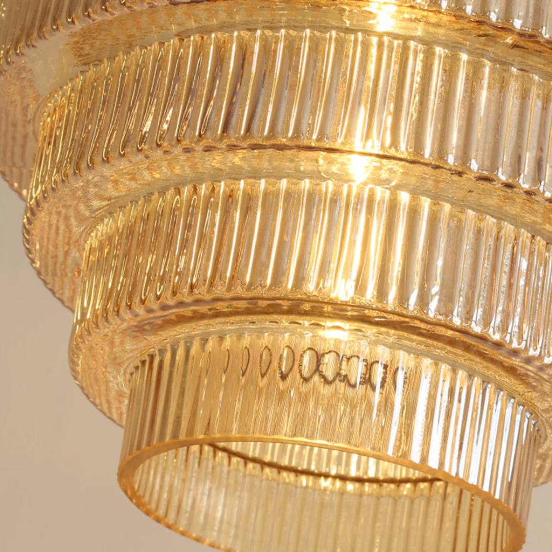 Golvende Glazen Hanglamp met Geribbelde Kap en Messing Details