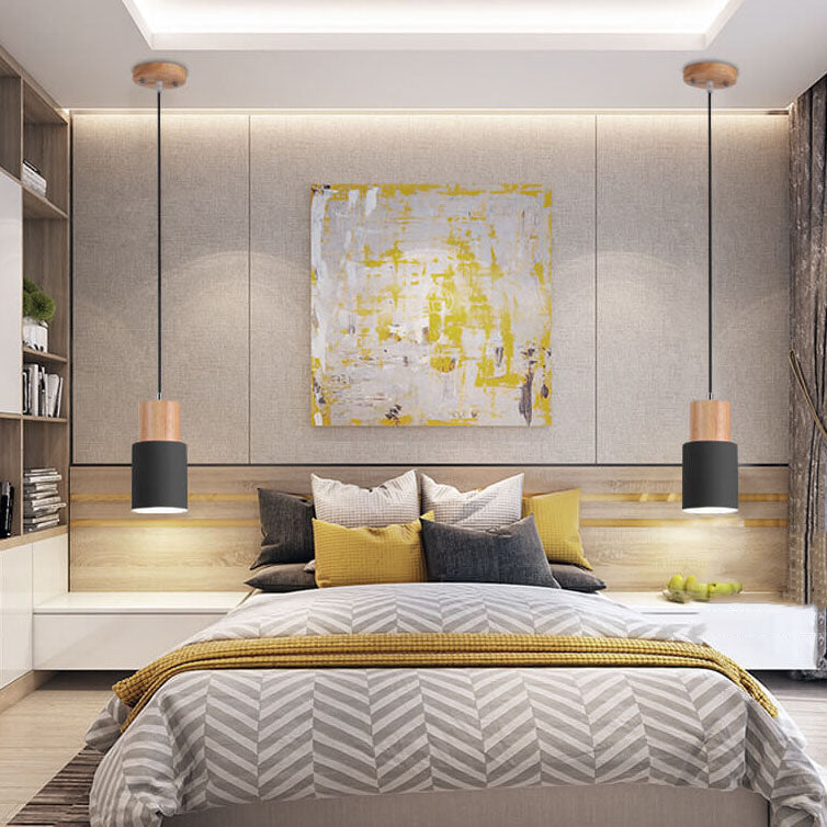 Moderne Hanglamp van Metaal en Hout met Kleurrijk Design