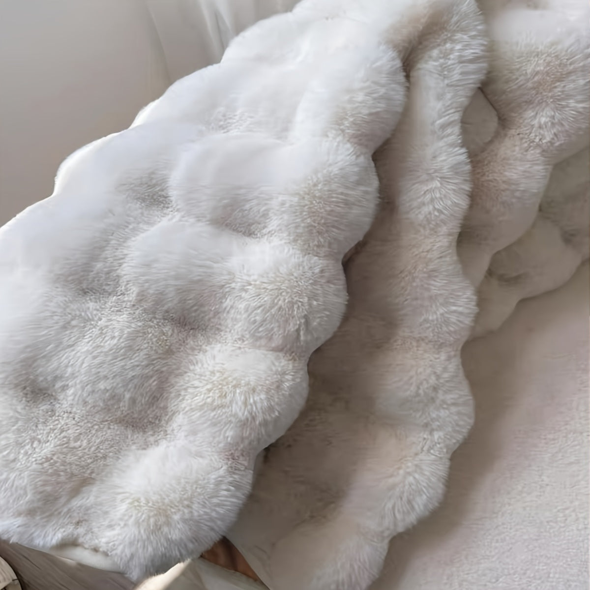Soft Round Bubble Rug – Comfortable Carpet for Living Room & Bedroom