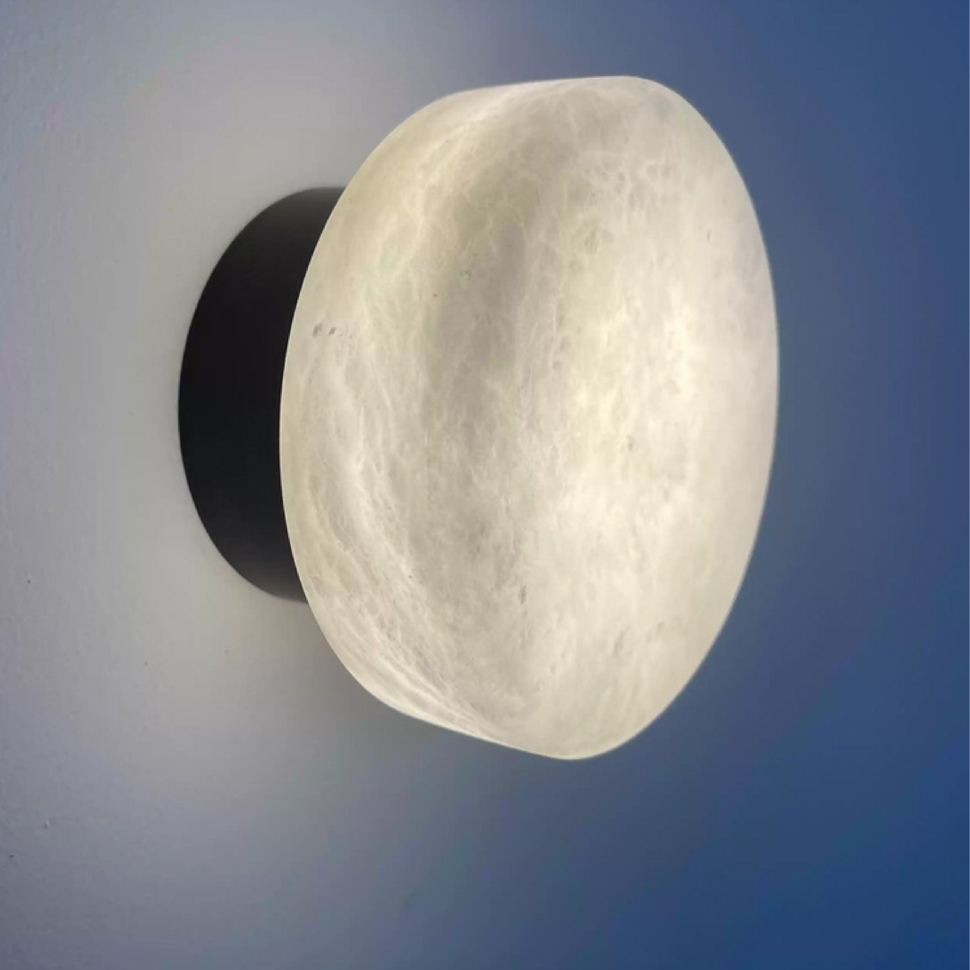 Luxe Marmeren Wandlamp met Tijdloze Scandinavisch Design