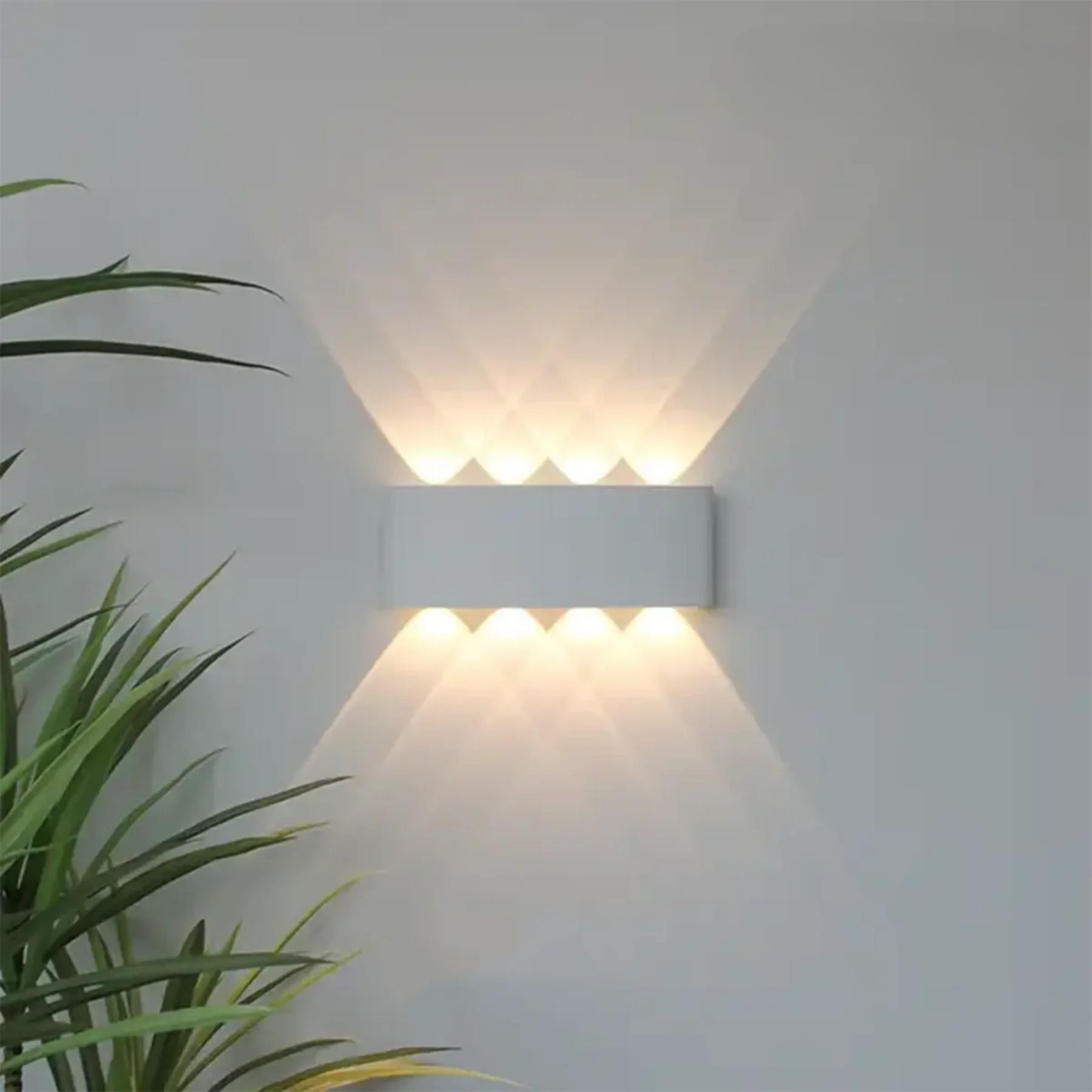 LED Wandlamp voor Binnen & Buiten – Wit of Zwart