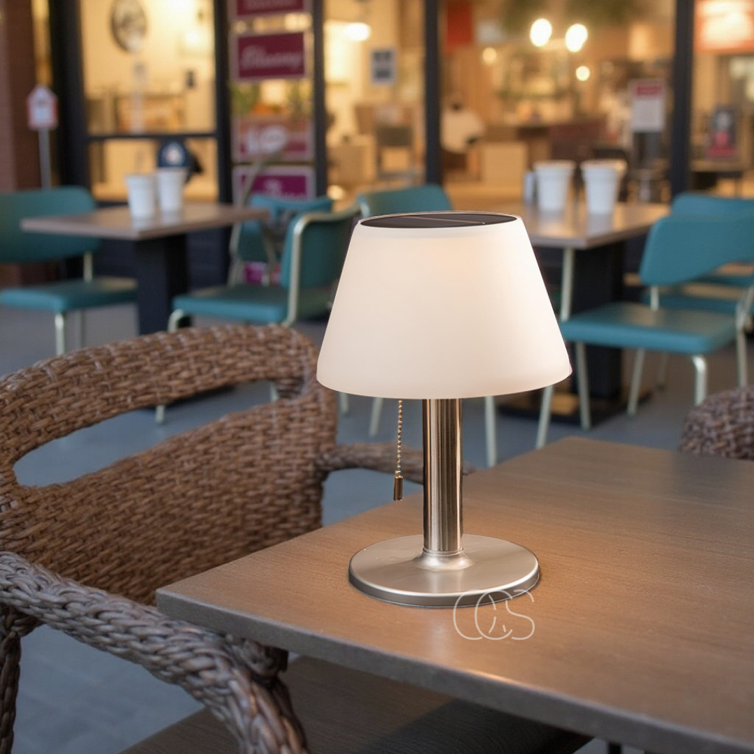 Gil – Solar Tafellamp met Automatische Verlichting & Draadloos Design