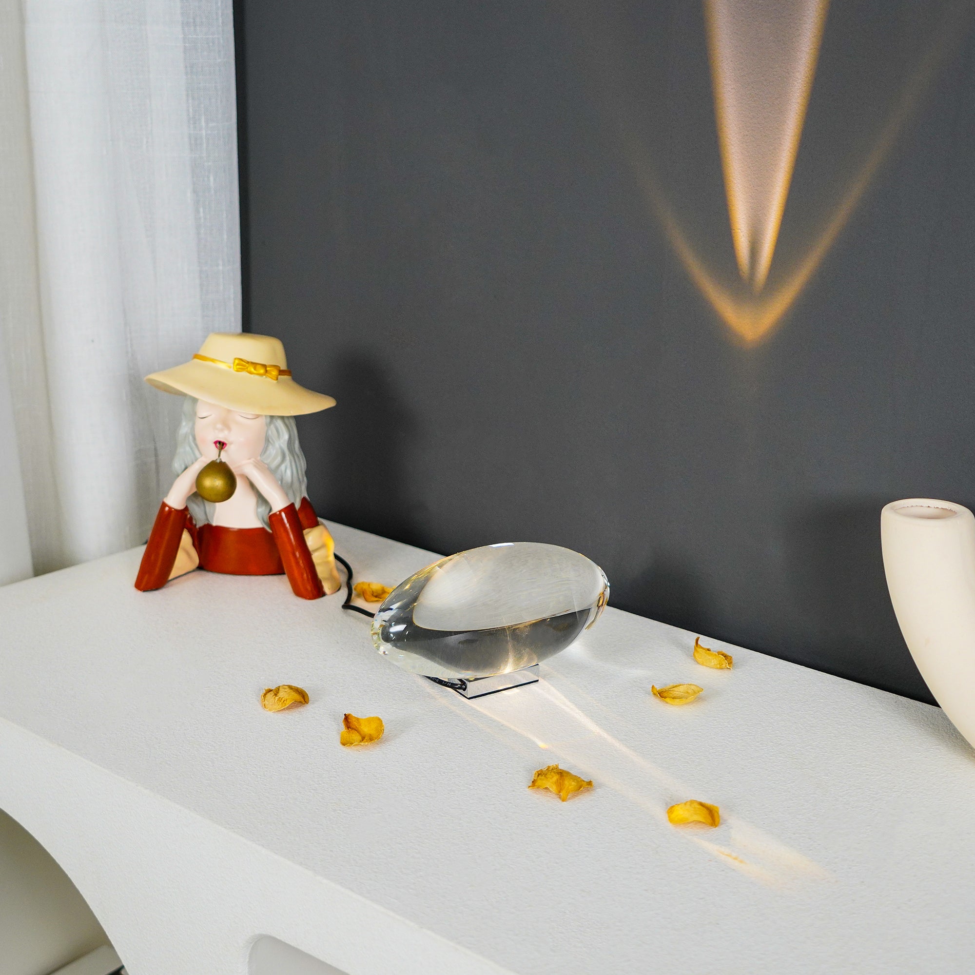 Design Tafellamp met Kristal Lens – Sfeervolle Oogprojectie & LED Lichtstanden