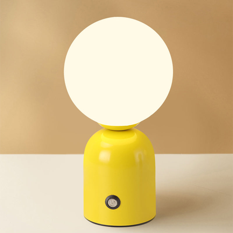 Minimalistische LED Tafellamp – Plug-in, 2 W met Acryl Kap