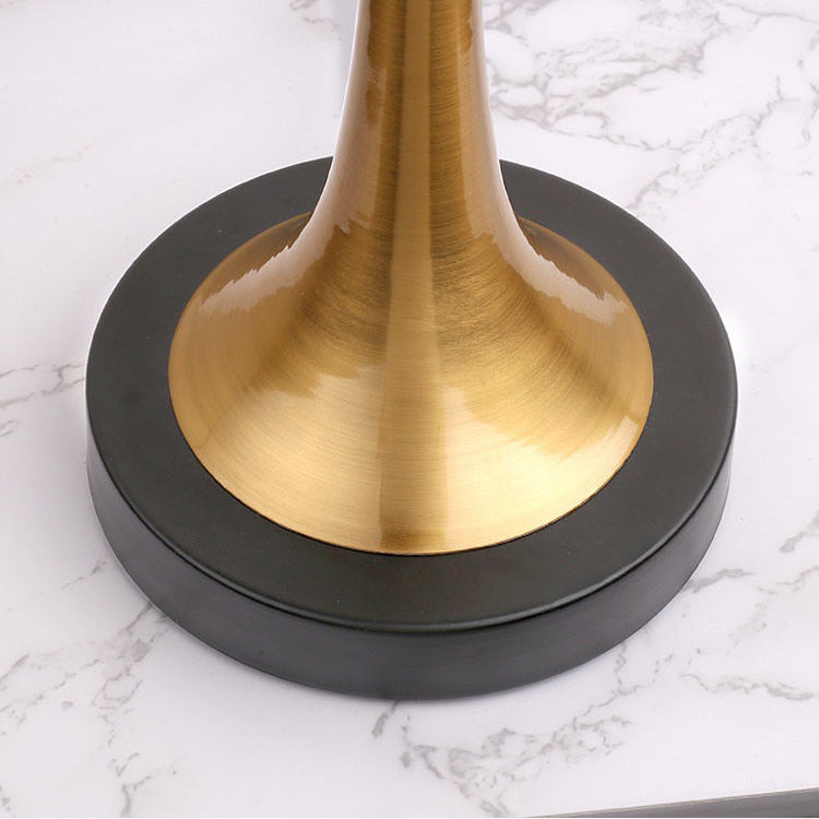 Retro Tafellamp – Metaal & Stoffen Kap, E26 Fitting, 45 cm Hoog