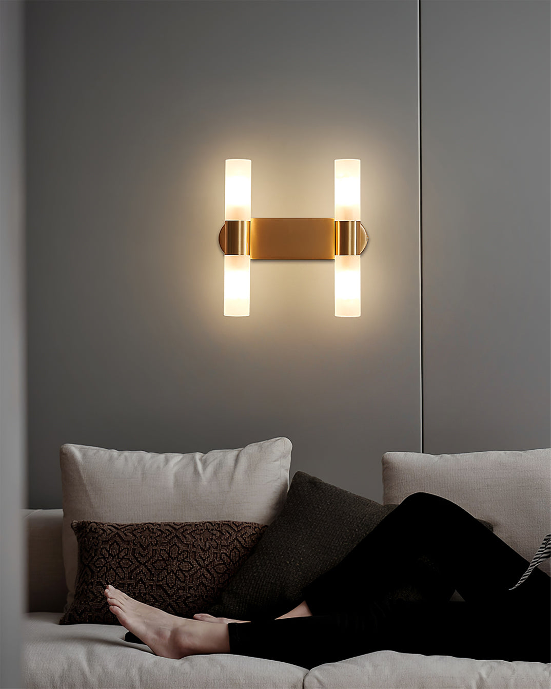 Lario - Elegante Wandlamp van Messing met Energiezuinige LED Verlichting