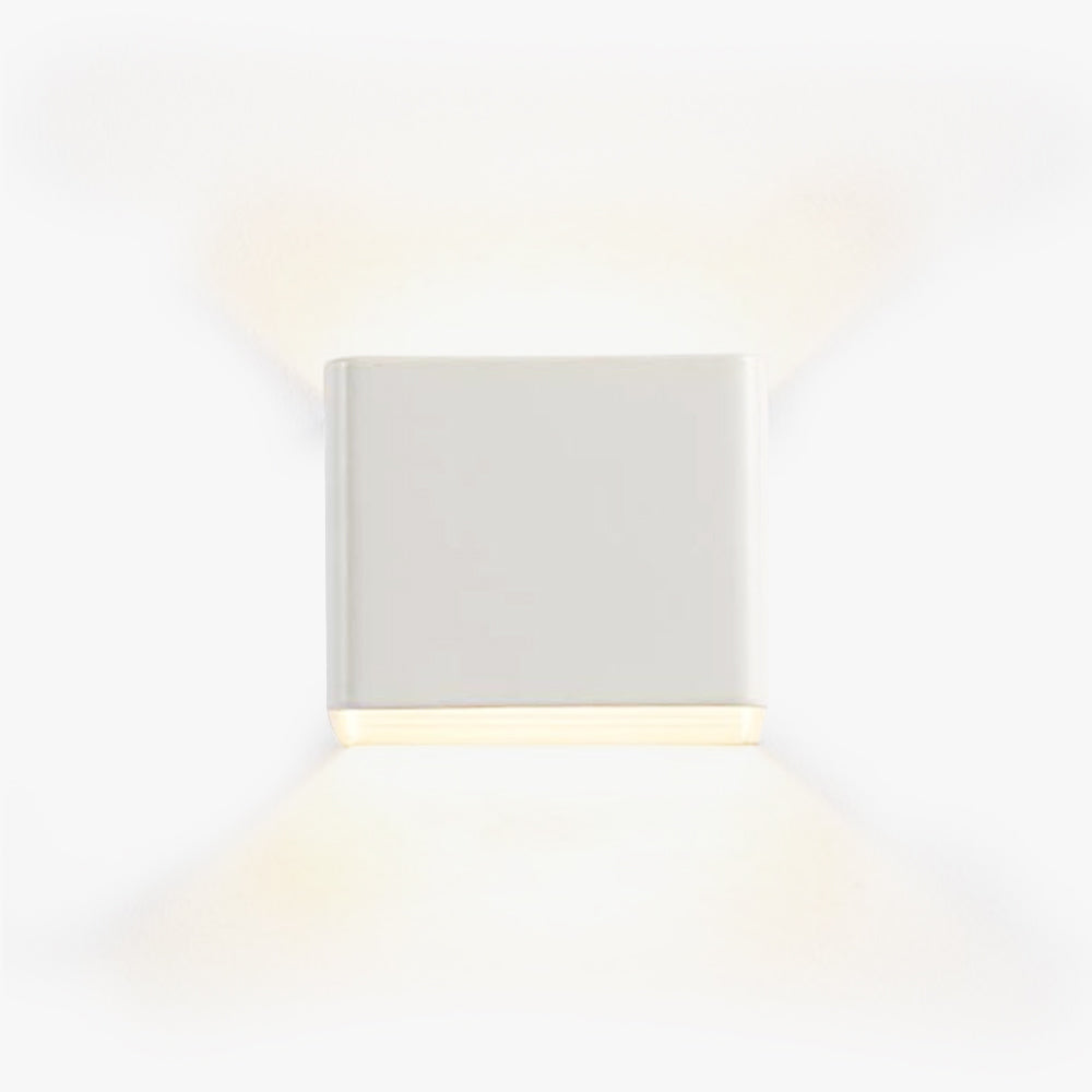 Moderne Vierkante Wandlamp met Compact Design in Scandinavische Stijl