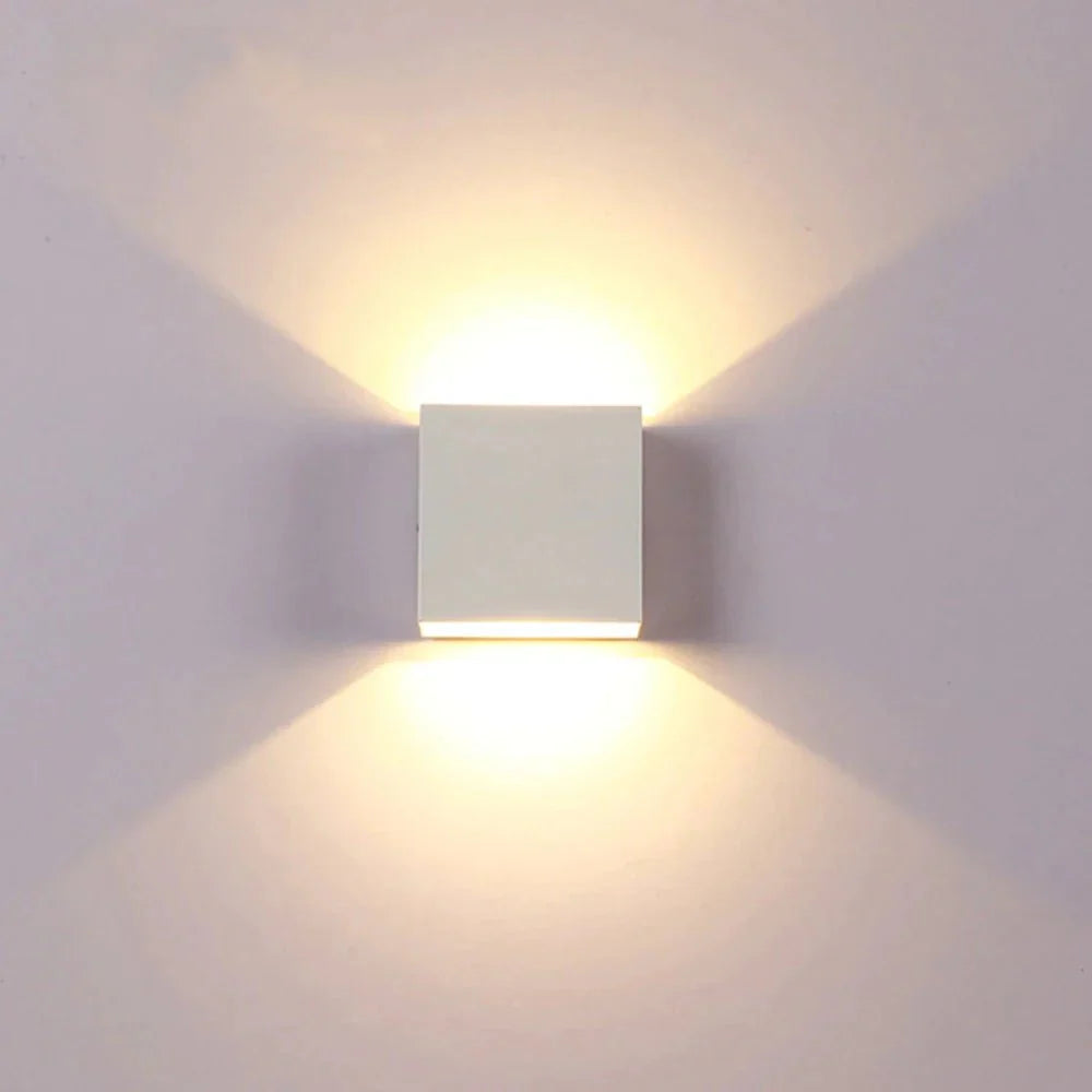 Kabo – Design Wandlamp met Bewegingssensor & Minimalistisch Ontwerp