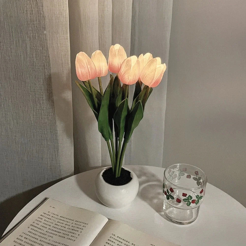Tulp Nachtlamp – Elegante Bloemen LED Lamp voor Gezellige Sfeer
