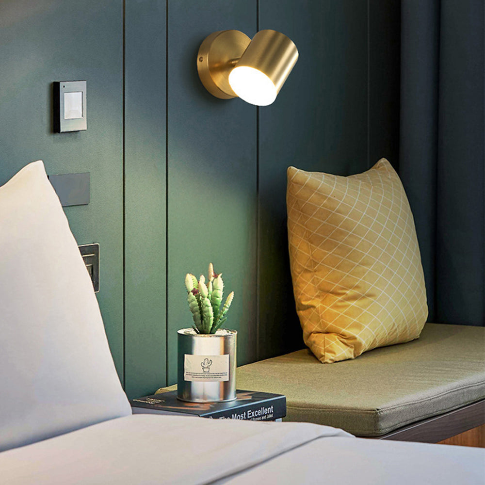 Skära – Minimalistische Wandlamp met Geïntegreerde LED & Gouden Afwerking