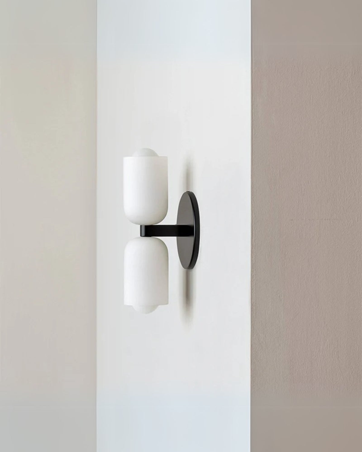 Moderne Wandlamp voor Sfeervolle en Zachte Verlichting in Huis