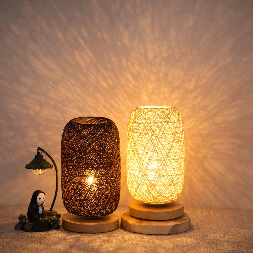 Industriële Rotan & Houten Tafellamp met Japandi Design