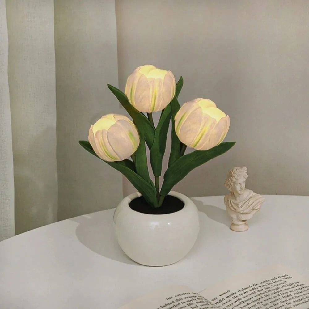 Tulp Nachtlamp – Elegante Bloemen LED Lamp voor Gezellige Sfeer