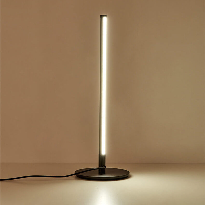 Lámpara de mesa moderna de acrílico y metal con LED integrado
