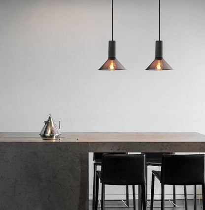 Mysa – Smokey Industriële Pendelverlichting met Modern Design