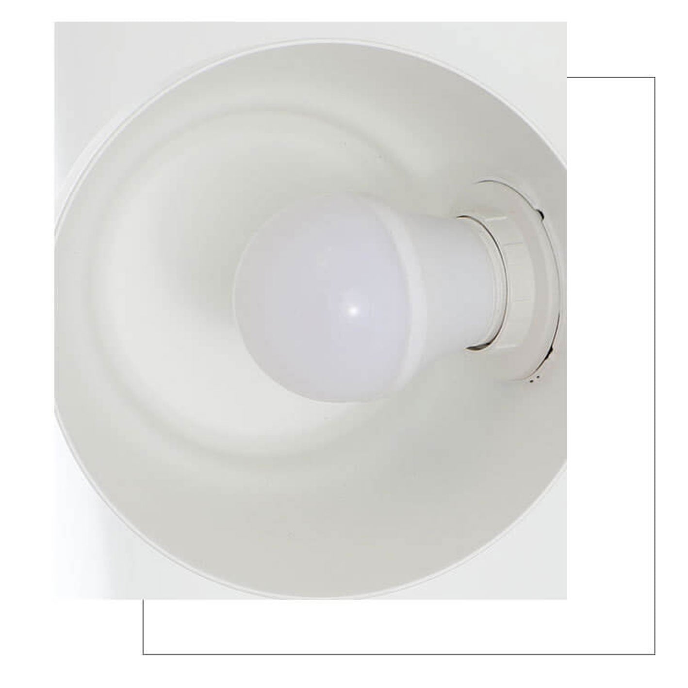 Moderne Wandlamp van IJzer en Hout – Zwart, Wit of Grijs