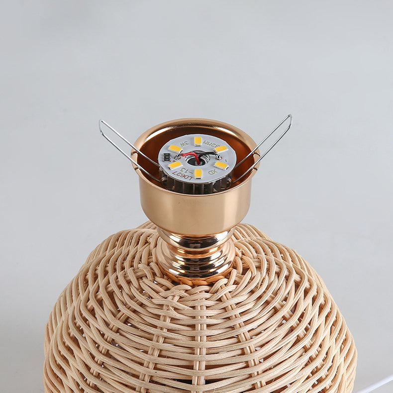 Scandinavische Tafellamp met Stoffen Kap – USB & Oneindig Dimbaar