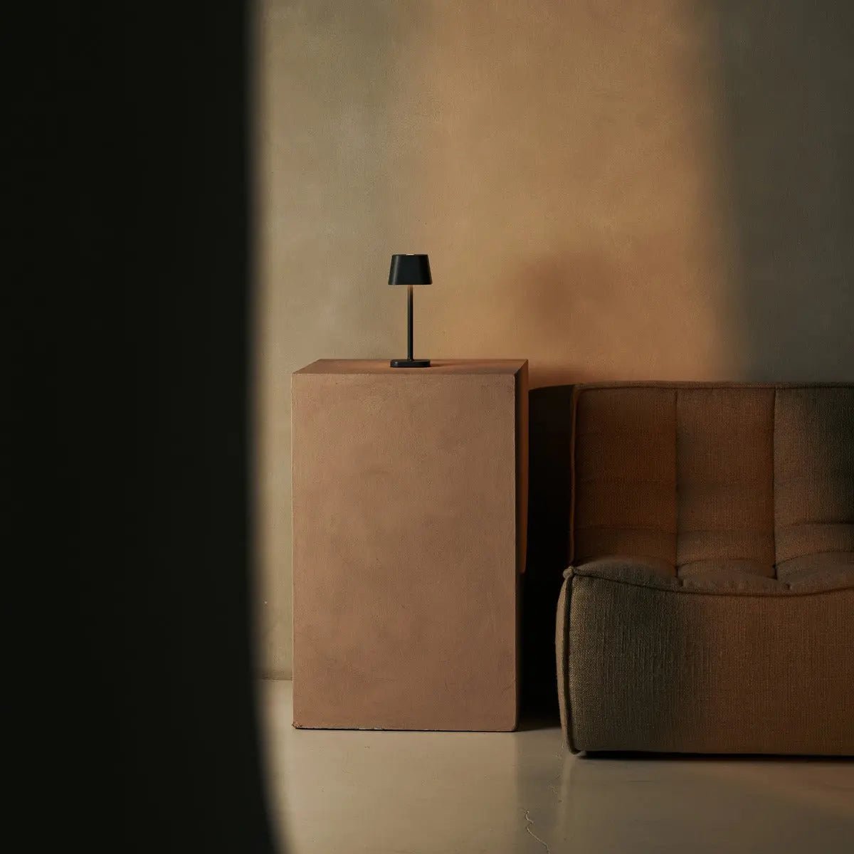 Sera - Stone draadloze metalen tafellamp met 3 lichtstanden