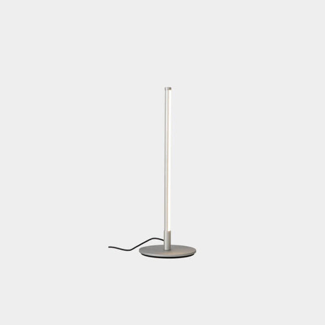 Moderne bordlampe i akryl og metall med integrert LED