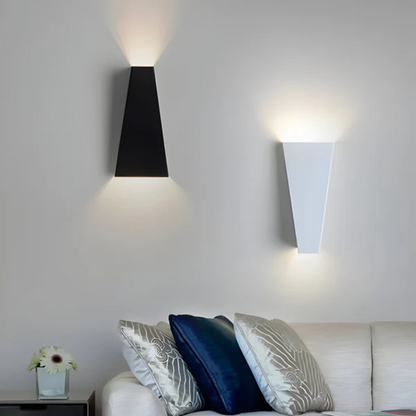 Sölte – Minimalistische LED Wandlamp Up & Down Design