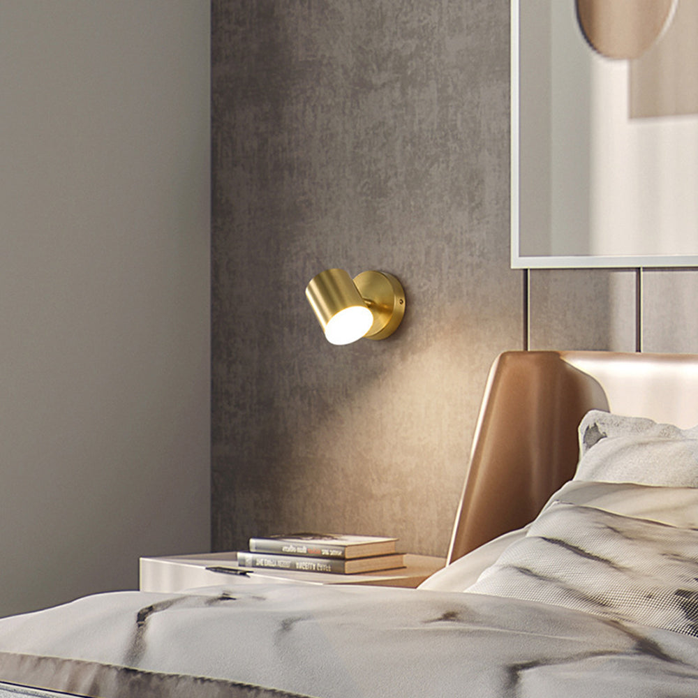 Skära – Minimalistische Wandlamp met Geïntegreerde LED & Gouden Afwerking