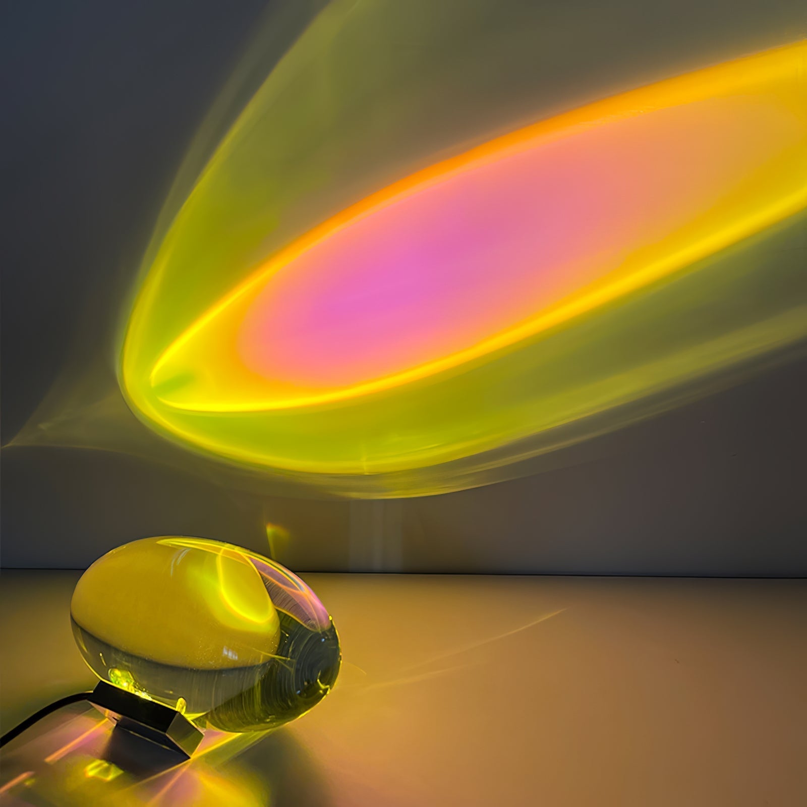 Design Tafellamp met Kristal Lens – Sfeervolle Oogprojectie & LED Lichtstanden