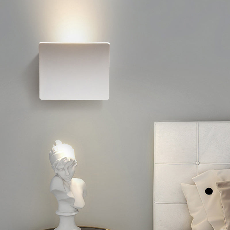 Minimalistische LED Wandlamp voor de Slaapkamer – Strak, Modern en Functioneel