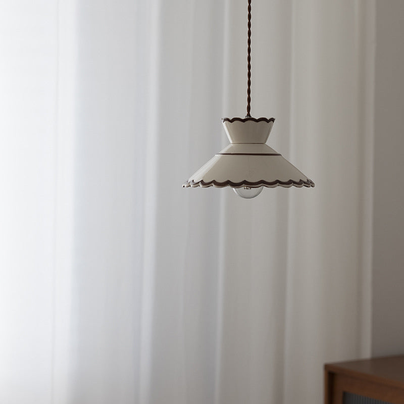 Franse Keramische Hanglamp – Minimalistische Kegelvorm, E26 Fitting
