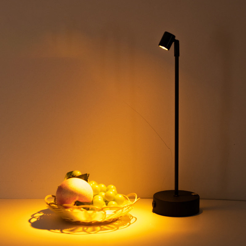 Minimalistische LED Tafellamp van IJzer – 1, 2 of 4 Lichtpunten