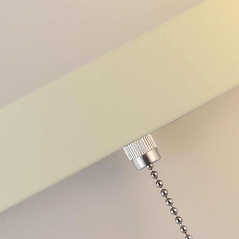Simpele Wandlamp met Glazen Kap – Verkrijgbaar in Rood, Groen, Zwart en Off-White