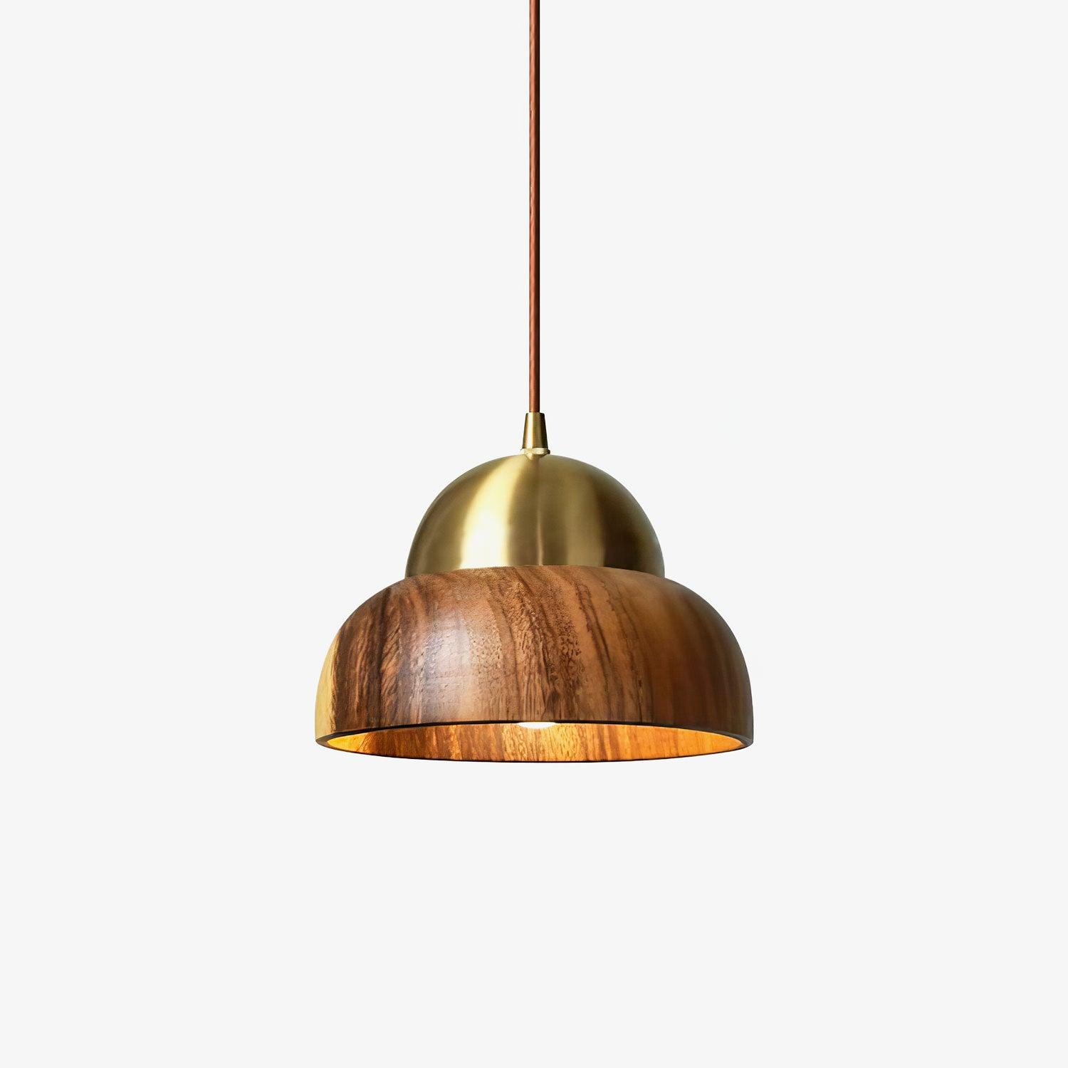 Houten Hanglamp met Messing Accenten in een Modern & Sfeervolle Stijl