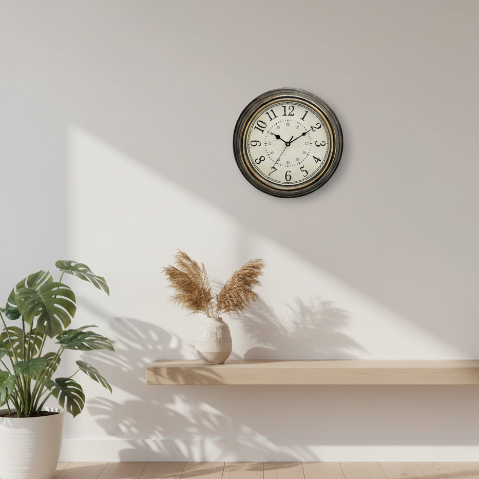 Antieke Houten Wandklok in Rustieke Vintage Stijl