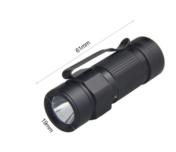 LumiPro Oplaadbare LED Zaklamp – Krachtig, Compact & Betrouwbaar