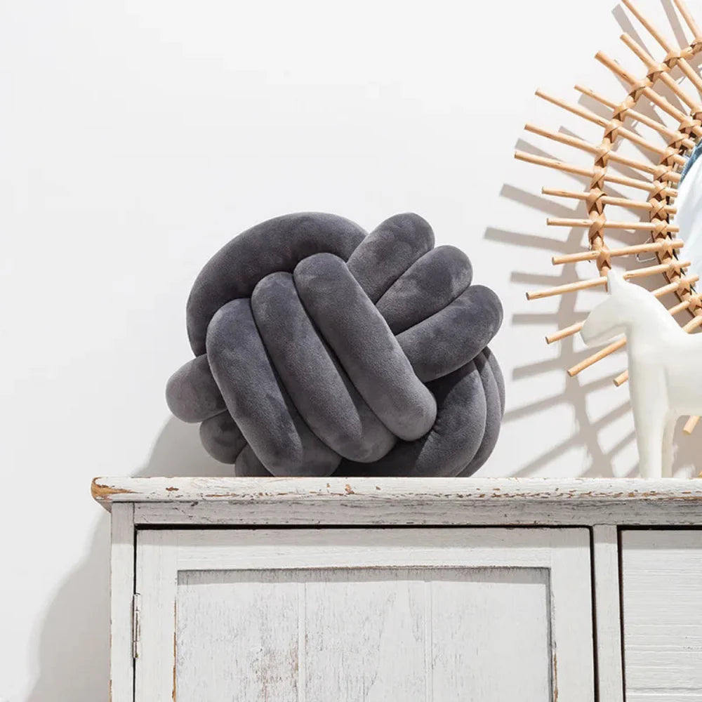 Handgemaakte Geknoopte Ronde Fluwelen Kussen – Knus Modern Pluche Accentkussen