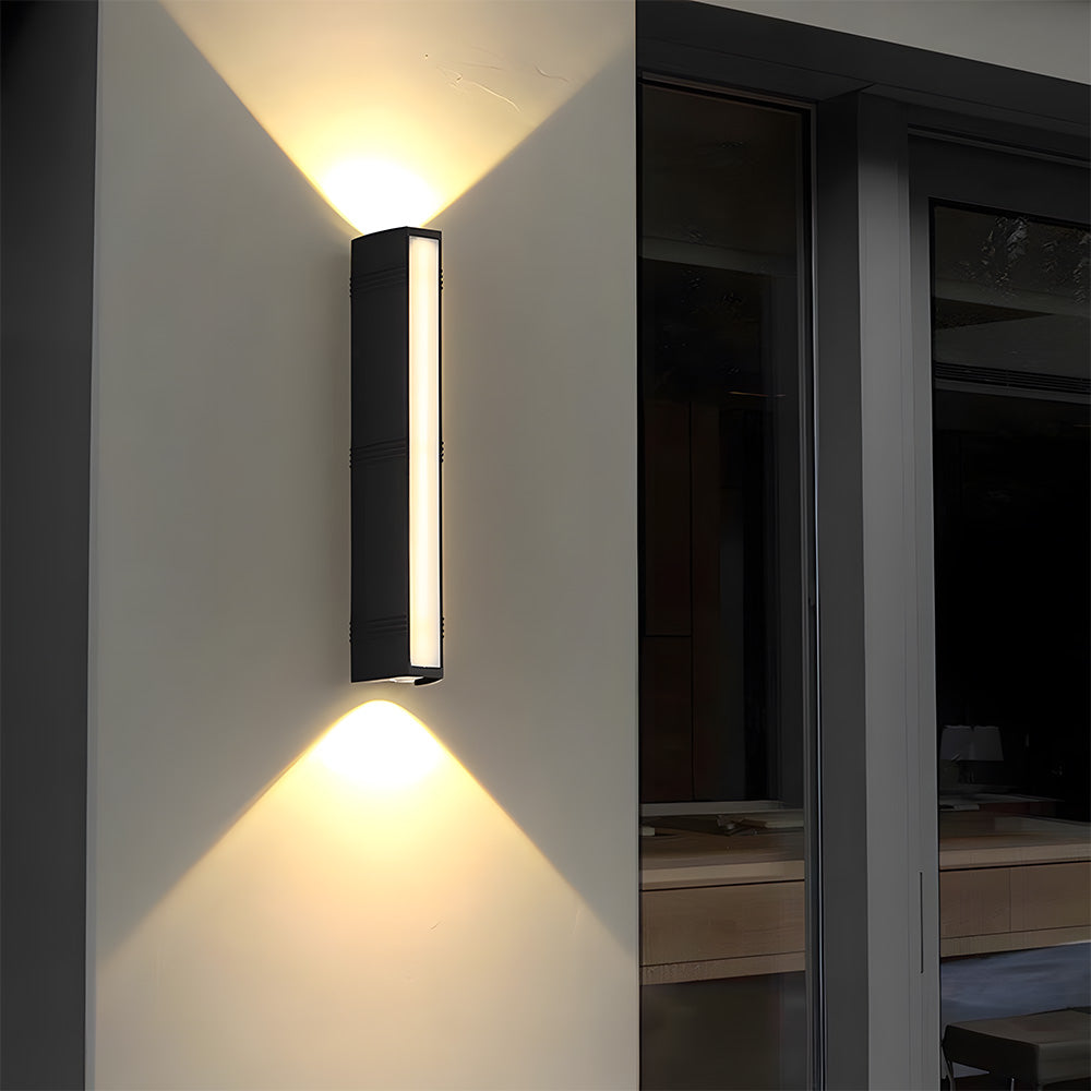 Stilo – Longtube Buitenlamp Muur met Geïntegreerde LED & Modern Design