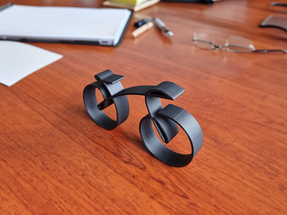 Zwarte Minimalistische Fietssculptuur van Metaal