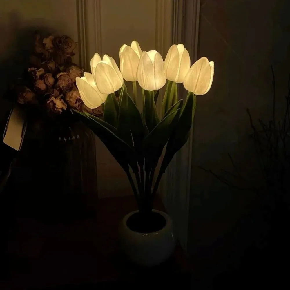 Tulp Nachtlamp – Elegante Bloemen LED Lamp voor Gezellige Sfeer
