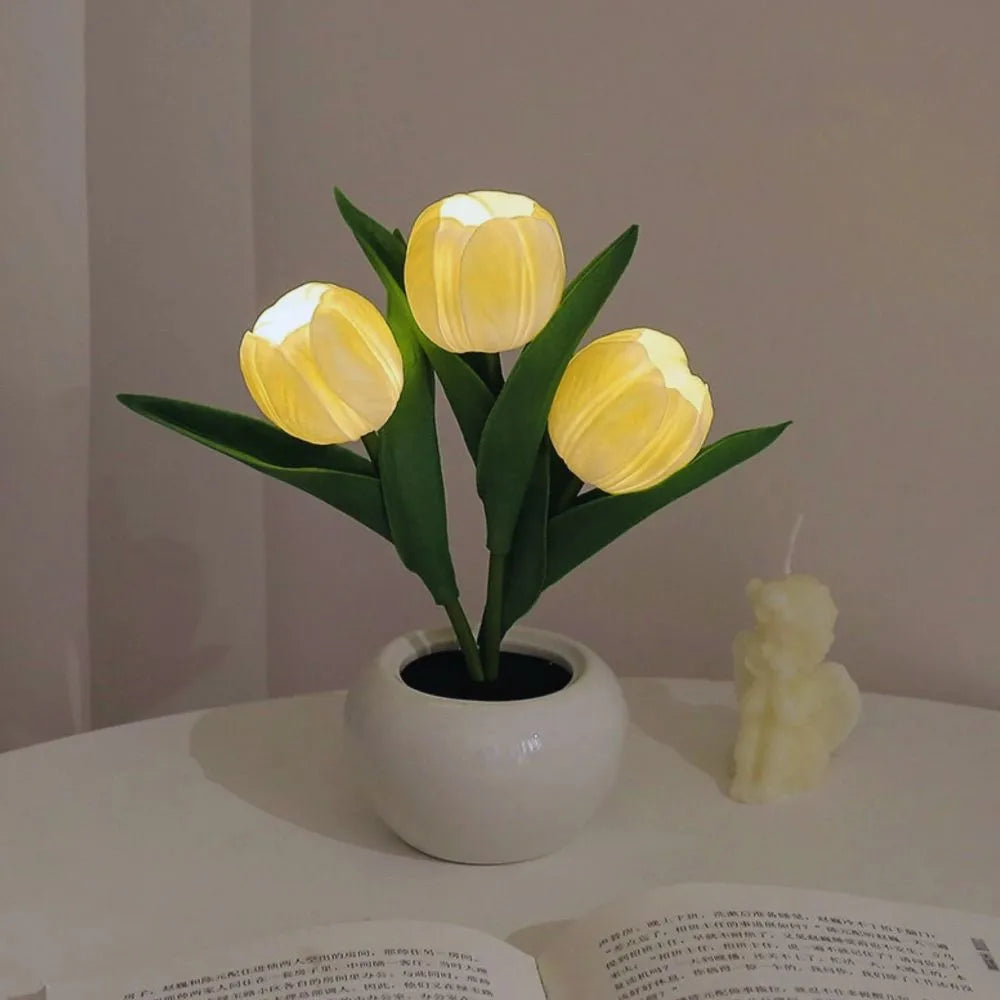 Tulp Nachtlamp – Elegante Bloemen LED Lamp voor Gezellige Sfeer