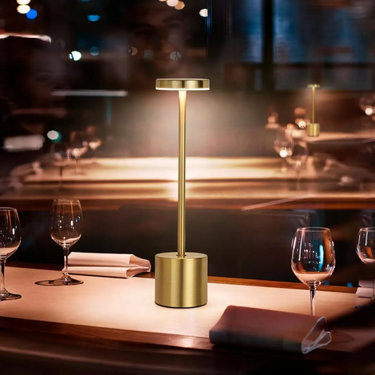 Notte – Elegante H-Vormige LED Designlamp met USB-C Oplaadfunctie